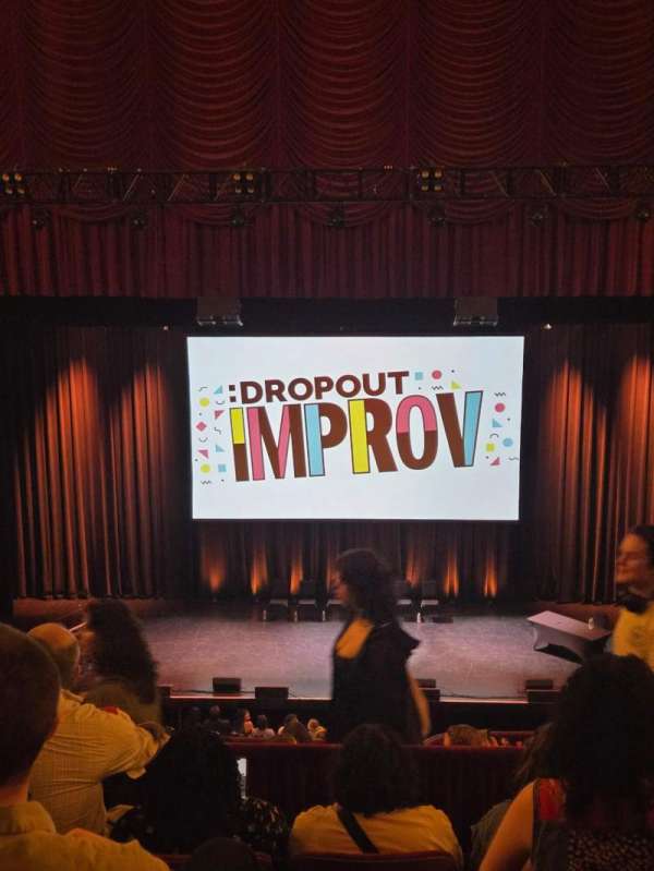 Chicago Theatre, section: Balcony4, row: E, seat: 407