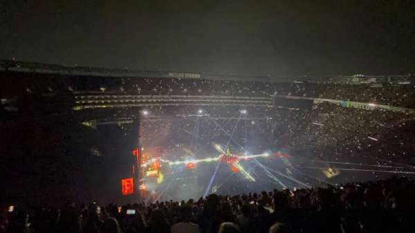 MetLife Stadium, section: 341, row: 22, seat: 15