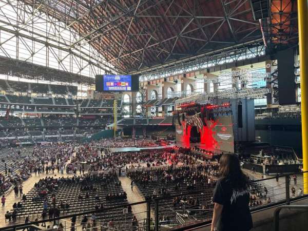 Globe Life Field, section: 126, row: 3, seat: 16