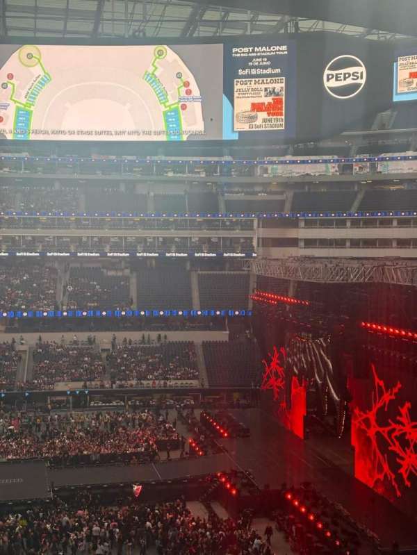 SoFi Stadium, section: 4E-14, row: 1, seat: 1
