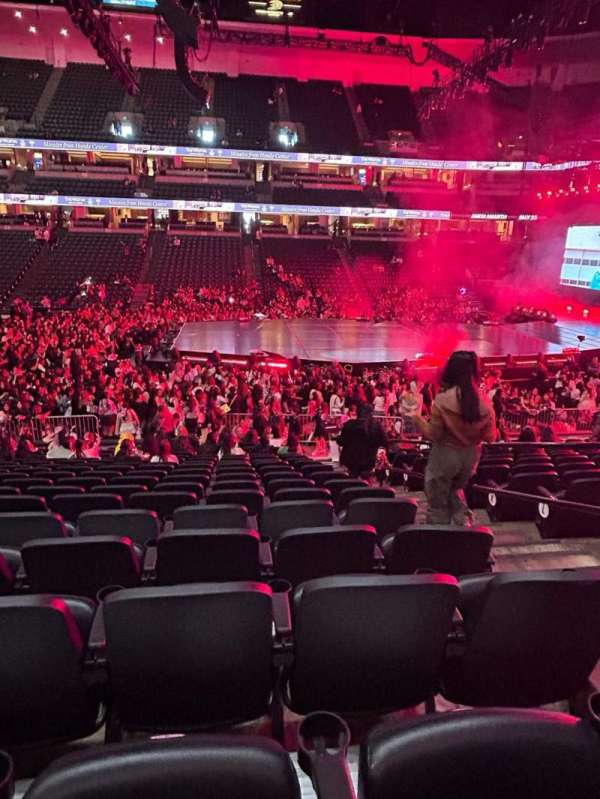 Honda Center, section: 222, row: R, seat: 4