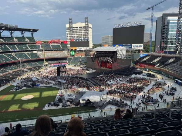 Truist Park, section: 318, row: 9, seat: 7