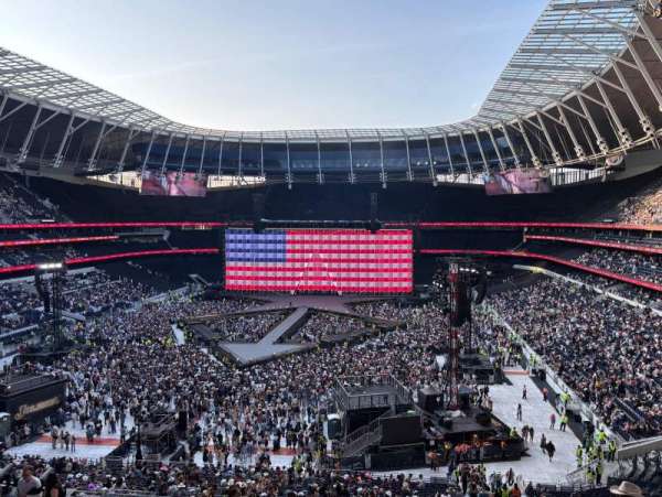 Tottenham Hotspur Stadium, section: 323, row: 52, seat: 165