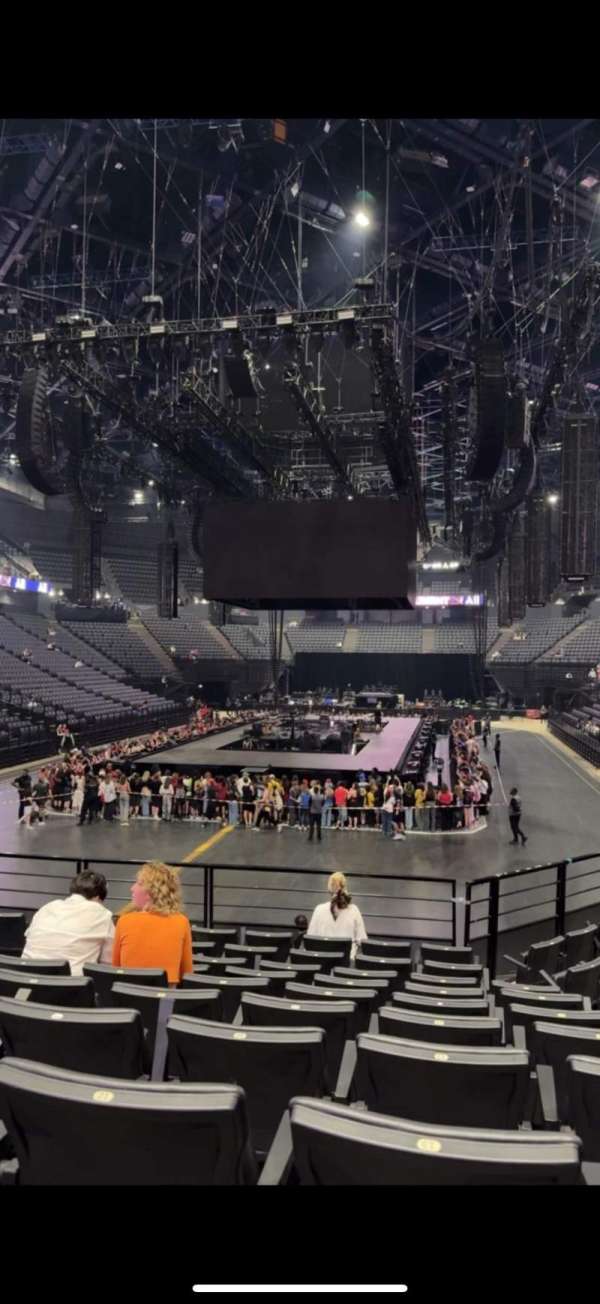Accor Arena, section: Gradin A, row: 15, seat: 12