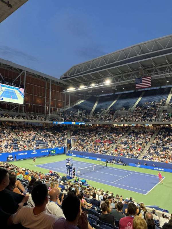 Louis Armstrong Stadium, section: 3, row: U, seat: 22