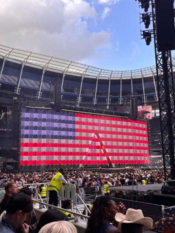 Tottenham Hotspur Stadium, section: 102, row: 4, seat: 43