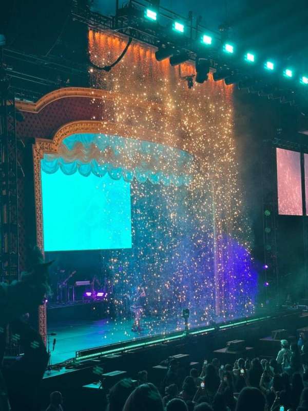 Mohegan Sun Arena, section: 25, row: M, seat: 9