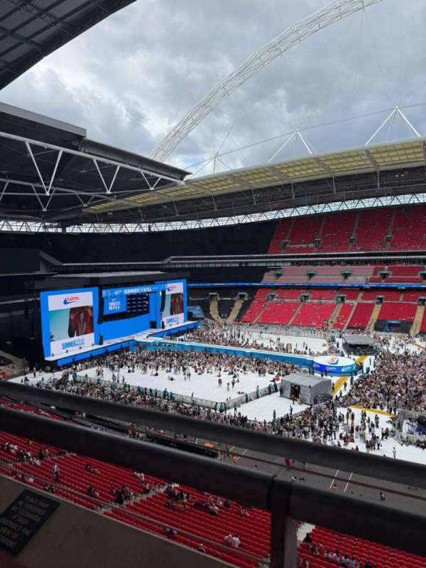 Wembley Stadium, section: 525, row: 1, seat: 359