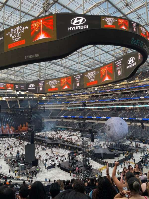 SoFi Stadium, section: 227, row: 21, seat: 8