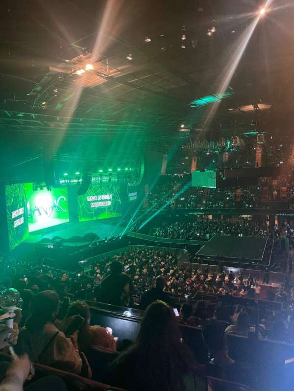 Kia Forum, section: 227, row: 4, seat: 12