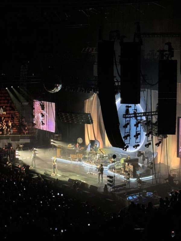 Kia Forum, section: 209, row: 5, seat: 2