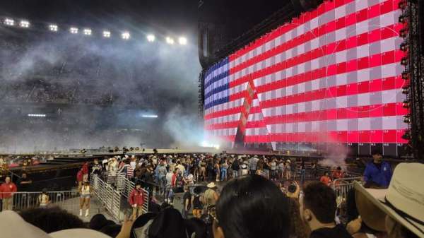 Soldier Field, section: 105, row: 5, seat: 4