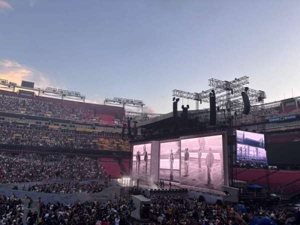 Northwest Stadium, section: 121, row: 23, seat: 16