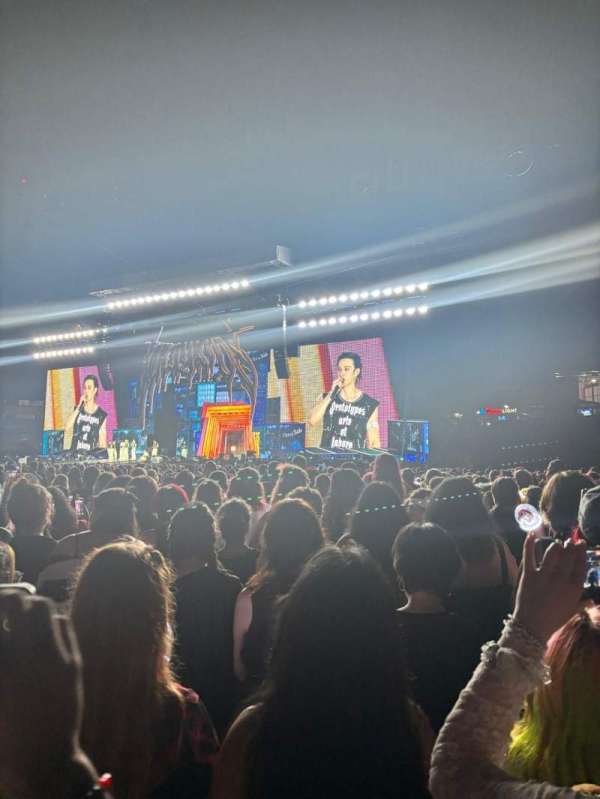 Citi Field, section: Floor B2, row: 20, seat: 18