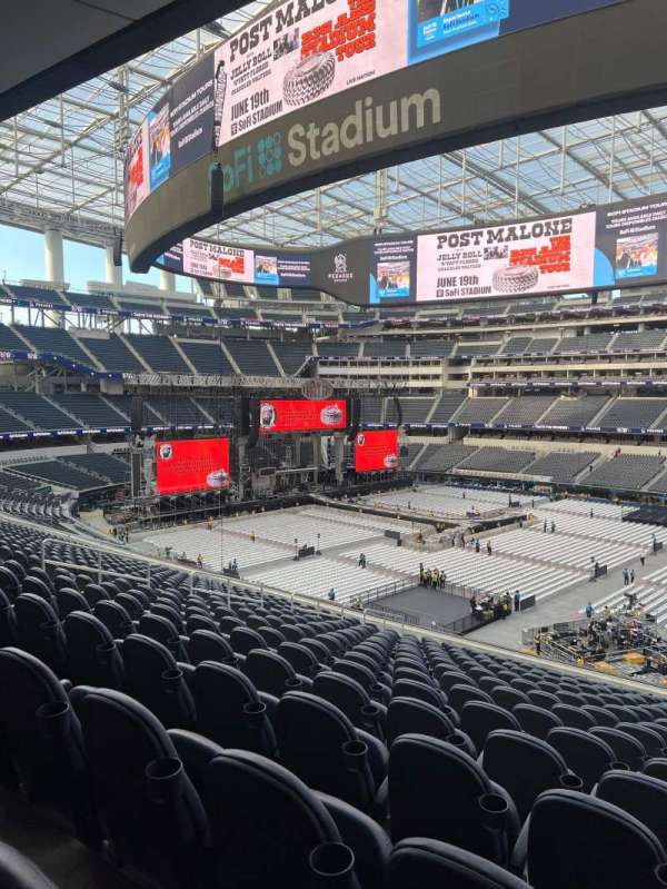 SoFi Stadium, section: C222, row: 18, seat: 3