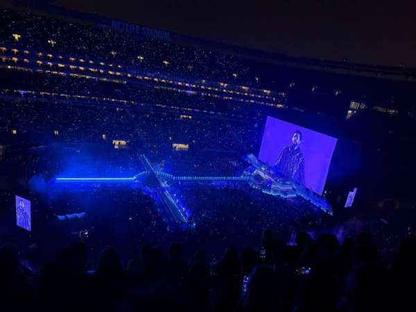 MetLife Stadium, section: 316, row: 5, seat: 8-9