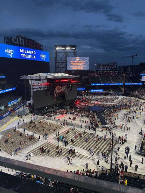 Citi Field, section: 426, row: 1, seat: 23