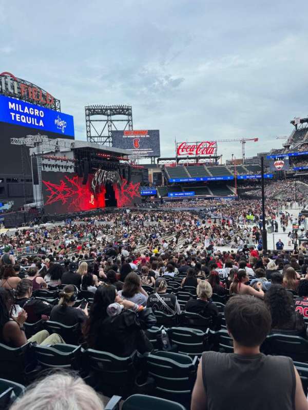 Citi Field, section: 128, row: 27, seat: 10