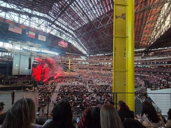 Globe Life Field, section: 142, row: 3, seat: 17