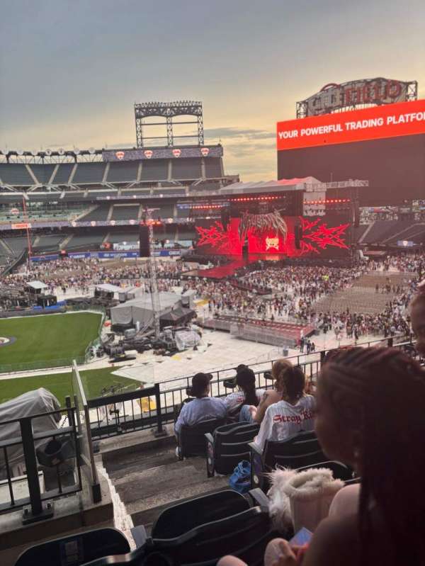 Citi Field, section: 311, row: 6, seat: 10