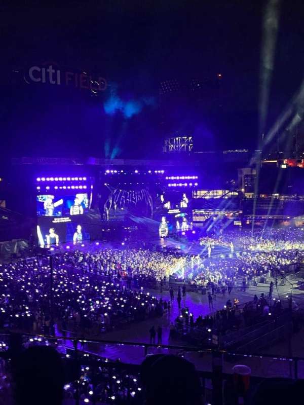 Citi Field, section: 329, row: 3, seat: 2