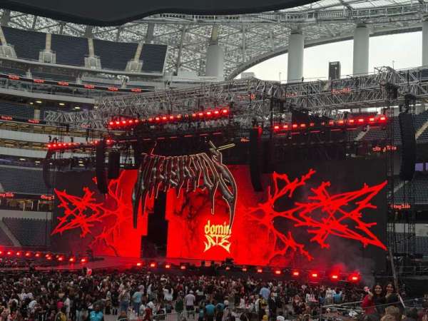 SoFi Stadium, section: VIP130, row: 7, seat: 4