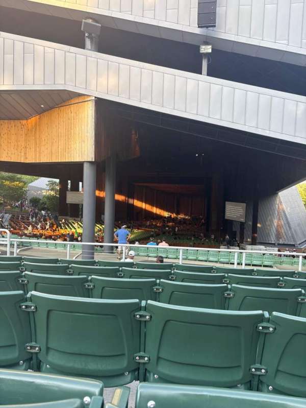 TD Pavilion at the Mann, section: Terrace 600, row: F, seat: 604