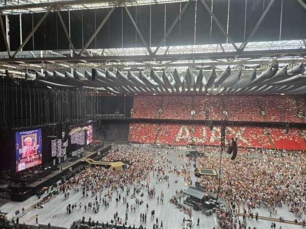 Johan Cruijff ArenA, section: 406, row: 20, seat: 127