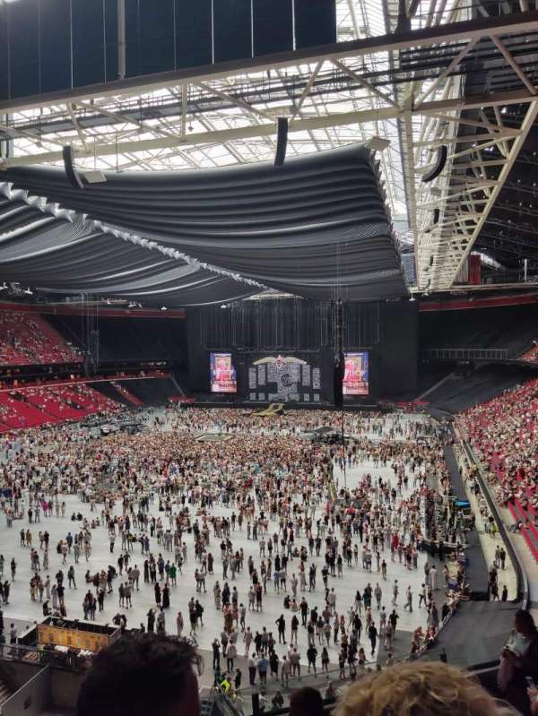 Johan Cruijff ArenA, section: 425, row: 7, seat: 133