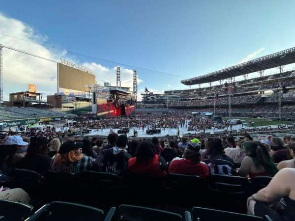 Truist Park, section: 140, row: 8, seat: 15
