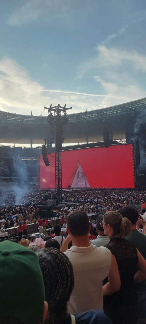 Stade de France, section: d2, row: 14, seat: 10