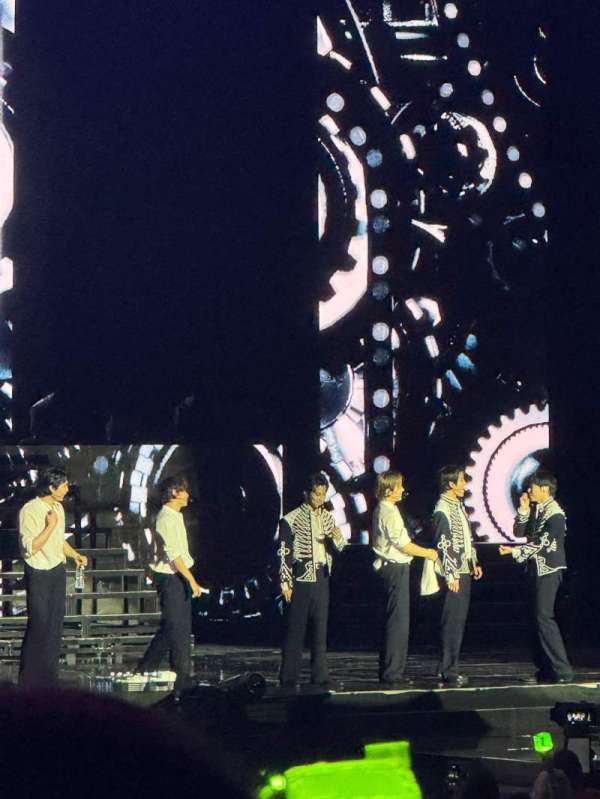 Allstate Arena, section: 101, row: E, seat: 14