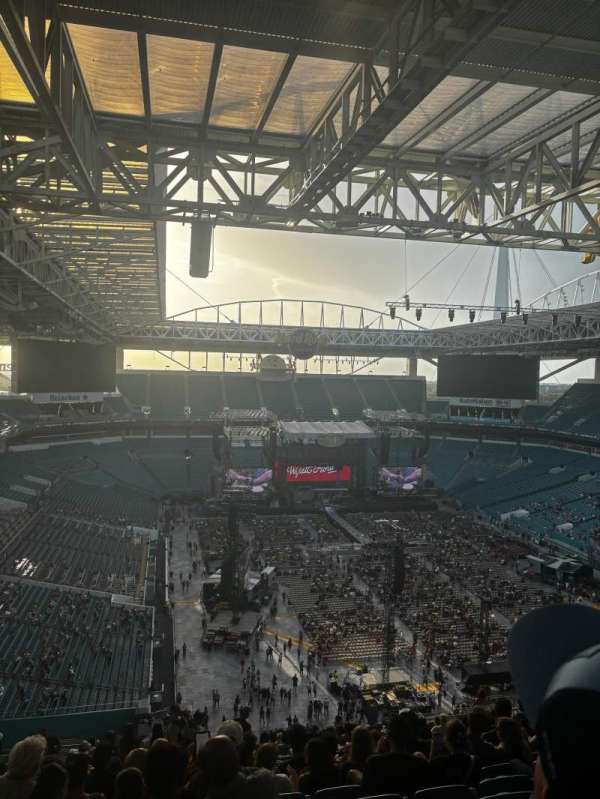 Hard Rock Stadium, section: 335, row: 30, seat: 20