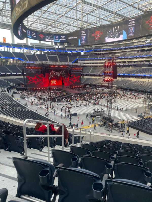 SoFi Stadium, section: 226, row: 11, seat: 12