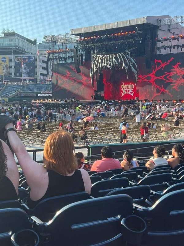 Nationals Park, section: 132, row: R, seat: 14