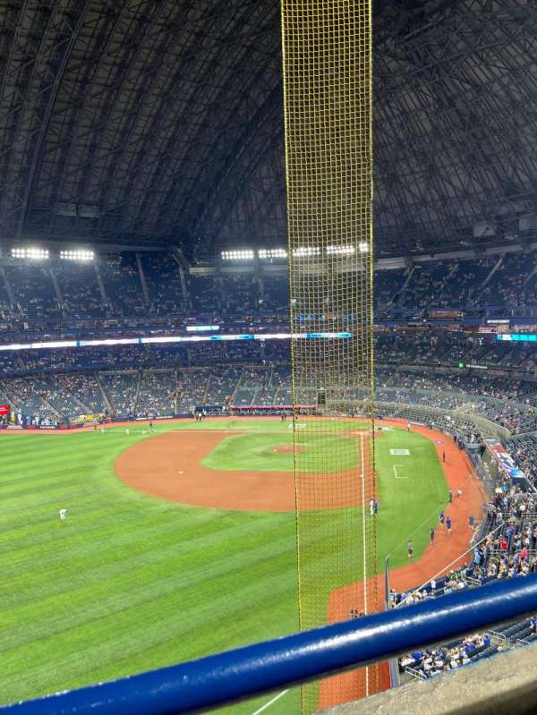 Rogers Centre, section: 539, row: 1, seat: 17