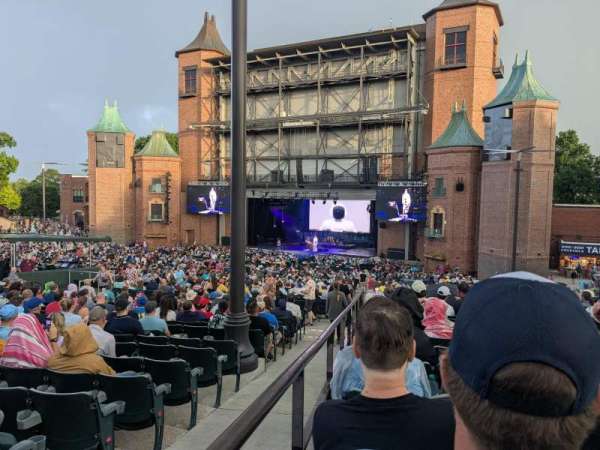 Starlight Theatre, section: 6, row: QQ, seat: 1