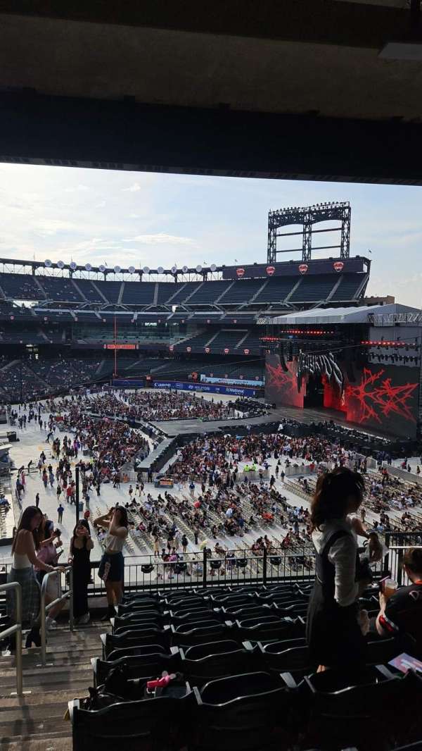 Citi Field, section: 306, row: 9, seat: 1