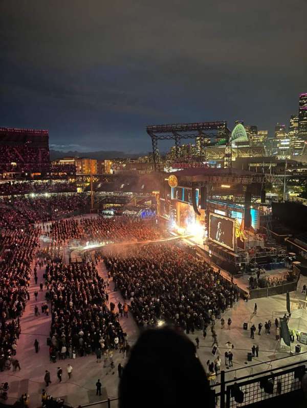 T-Mobile Park, section: 313, row: 4, seat: 16