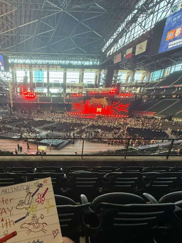 Globe Life Field, section: 117, row: 4, seat: 7
