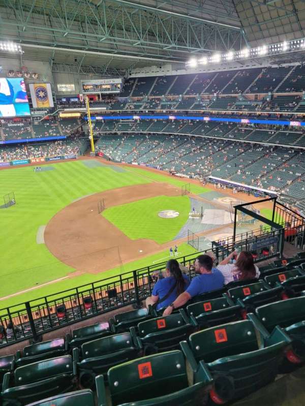 Daikin Park, section: 410, row: 5, seat: 16
