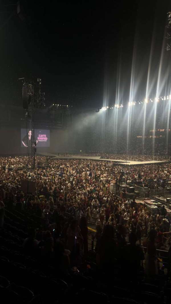 Paris La Défense Arena, section: 107, row: 20, seat: 10