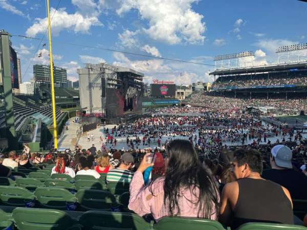 Wrigley field, section: 203, row: 19, seat: 18