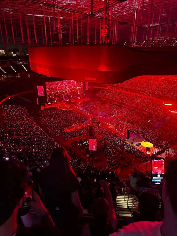 SoFi Stadium, section: 523, row: 3, seat: 8