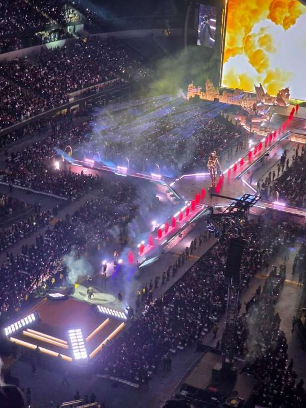 SoFi Stadium, section: 527, row: 1, seat: 1