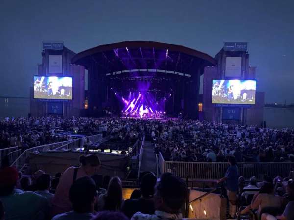 Jones Beach Theater, section: 104, row: L, seat: 1