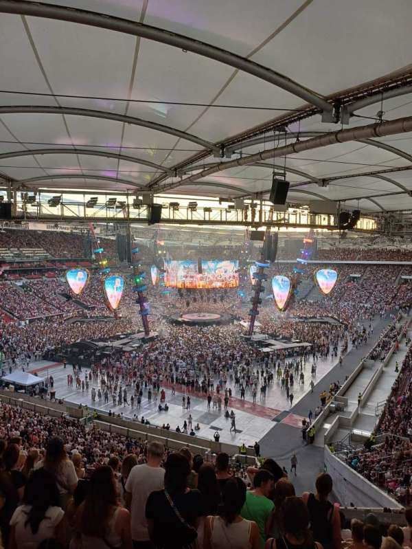 MHPArena, section: 70B, row: 9, seat: 30