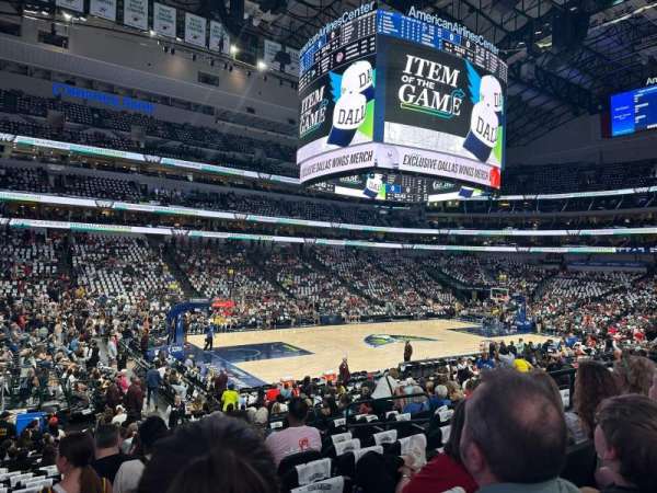 American Airlines Center, section: 121, row: S, seat: 7