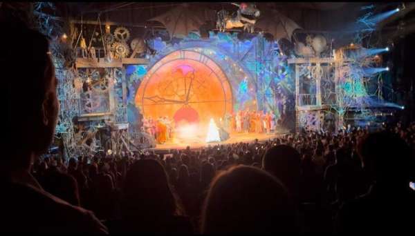 Gershwin Theatre, section: Orchestra L, row: U, seat: 17