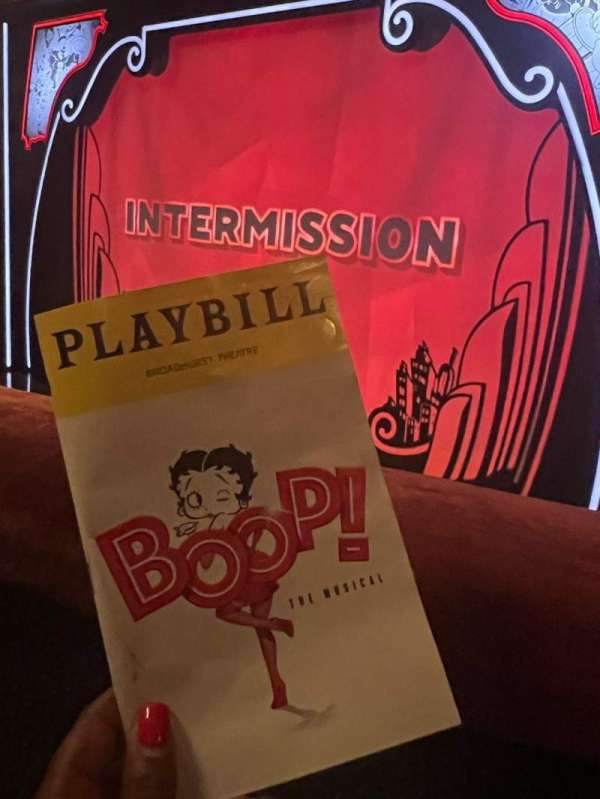 Broadhurst Theatre, section: Mezzanine R, row: A, seat: 16